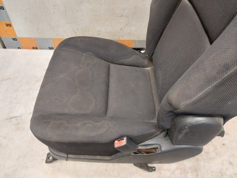 Сиденье переднее правое