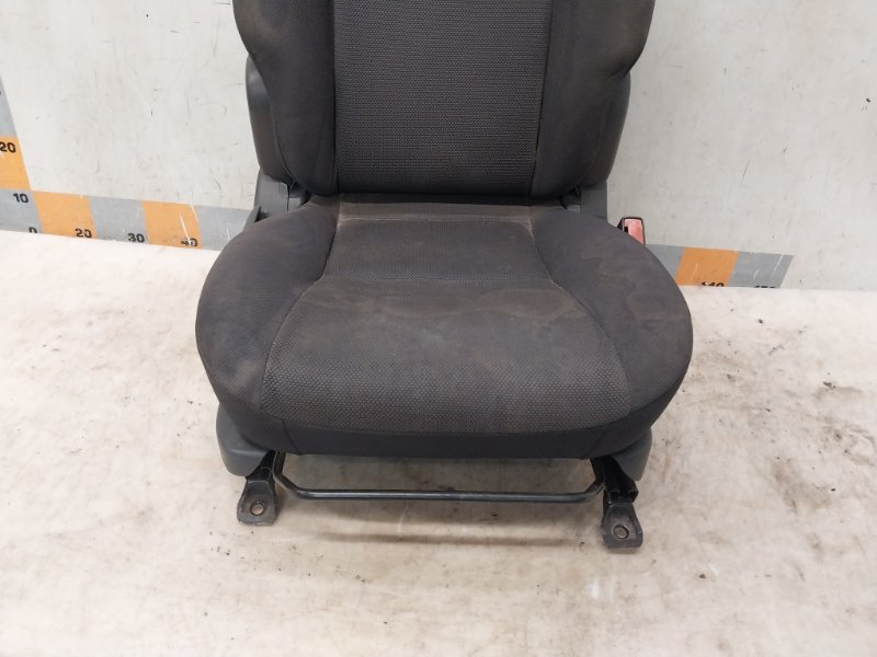 Сиденье переднее правое