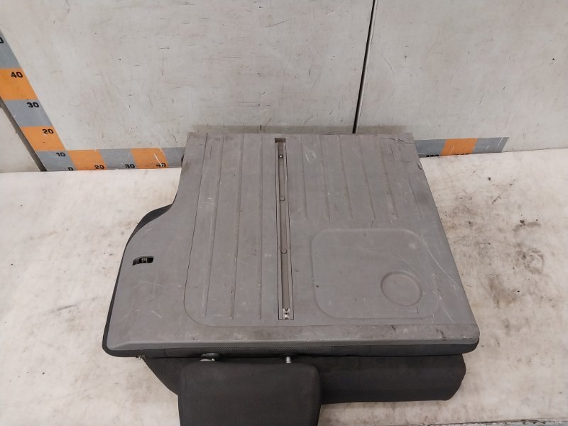 Сиденье салонное