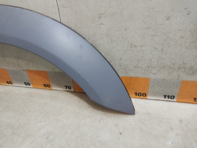 Накладка переднего крыла правого