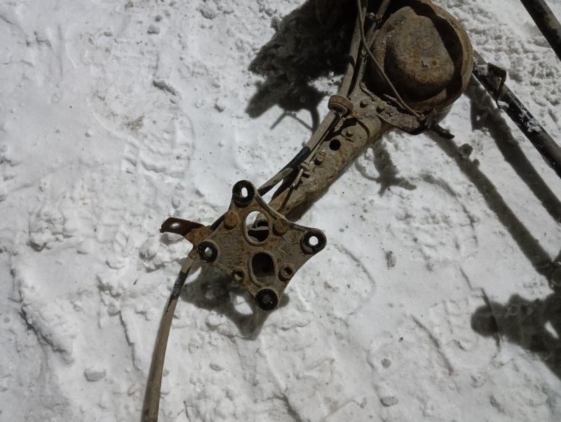 Балка задняя