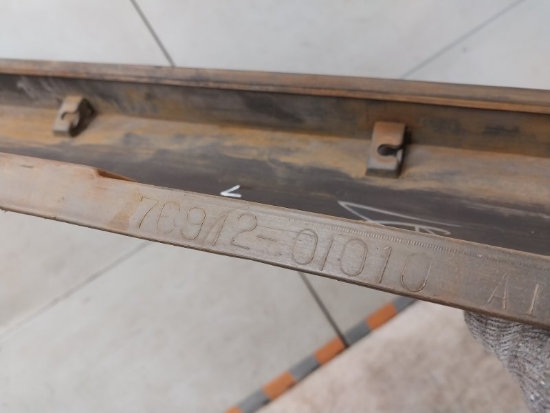 Накладка на порог (наружная)