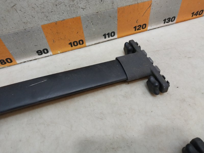 Рейлинги (релинг) к-кт (планки на крышу)