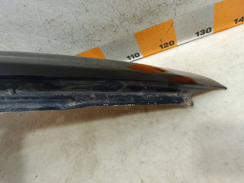 Крыло переднее левое