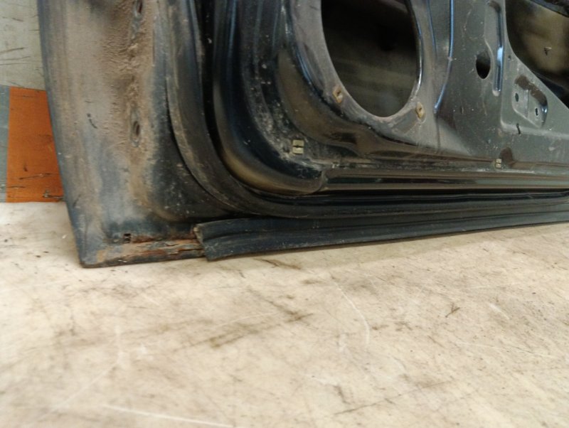 Дверь передняя правая