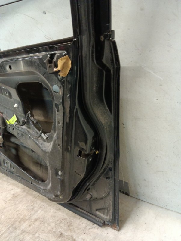 Дверь передняя правая