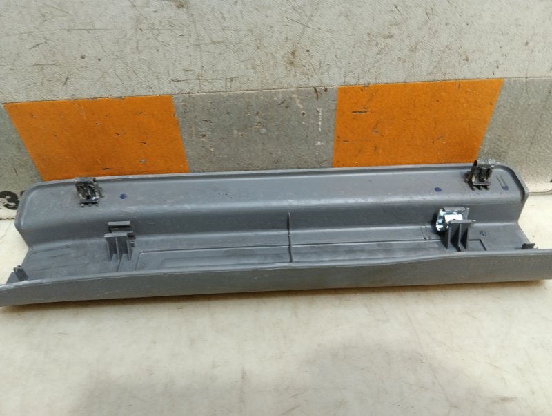 Накладка на порог (наружная)