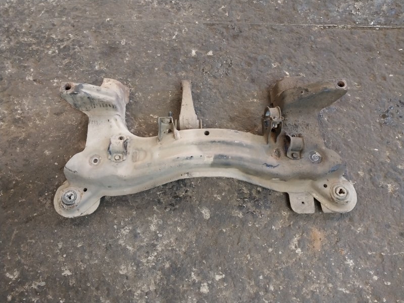 Балка подмоторная