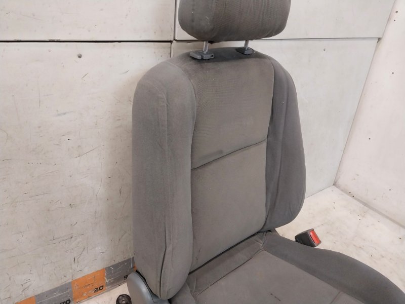 Сиденье переднее правое