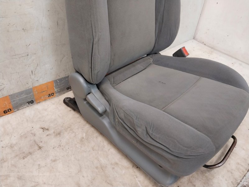 Сиденье переднее правое