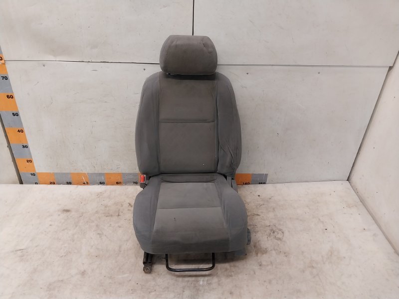 Сиденье переднее левое