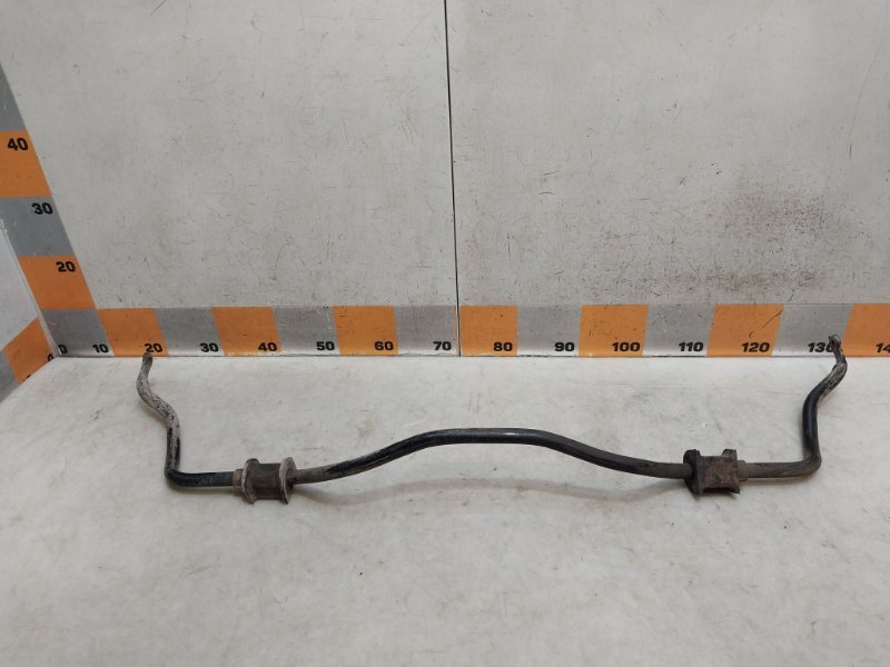 Стабилизатор передний