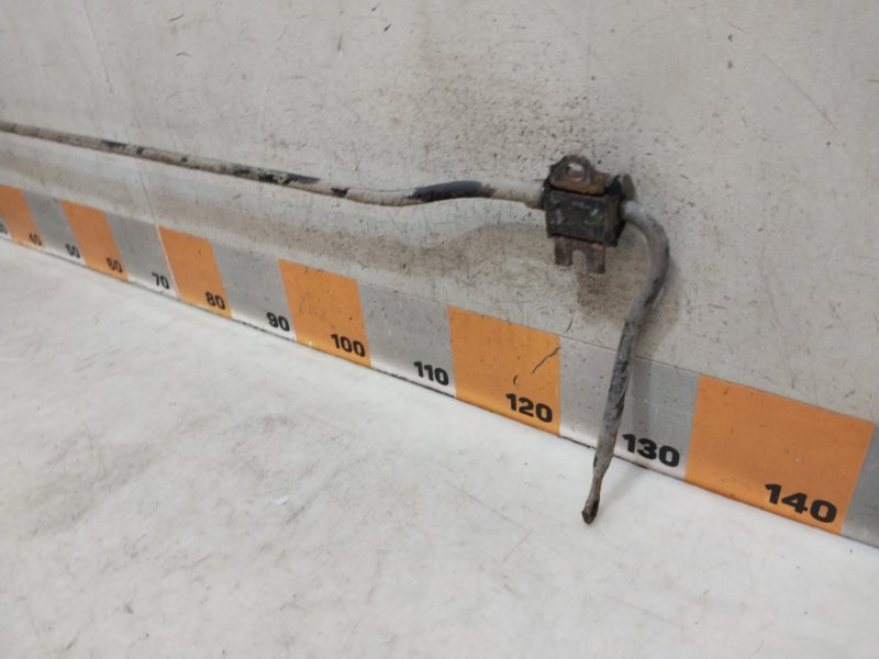 Стабилизатор задний