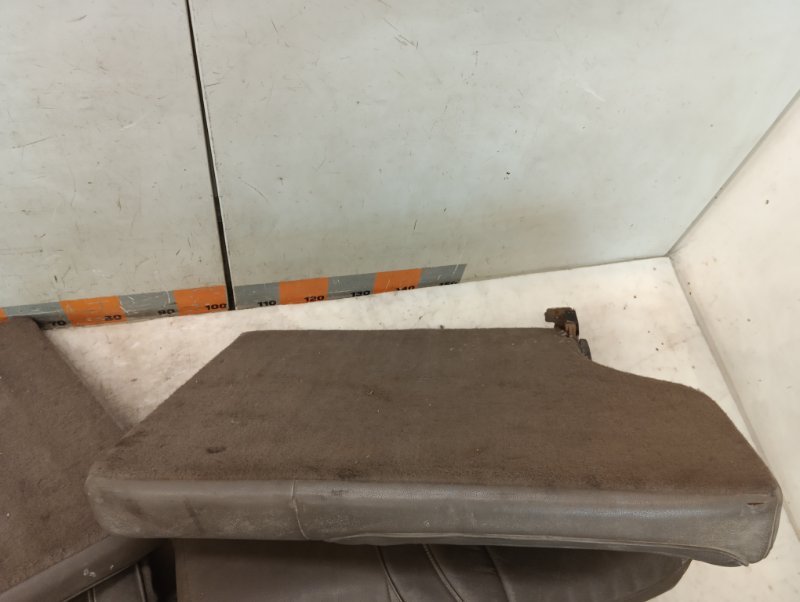 Сиденье салонное