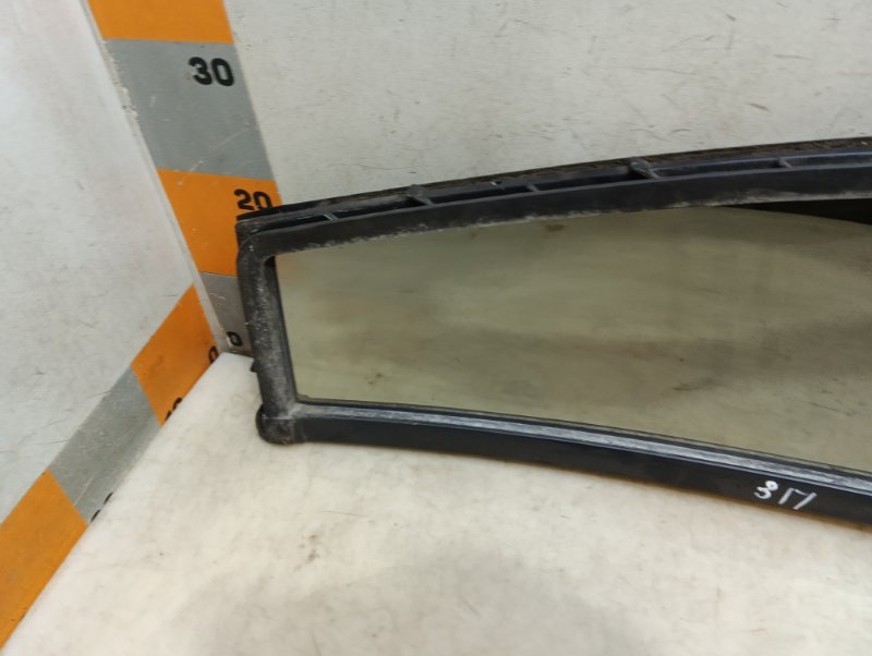 Стекло двери задней правой