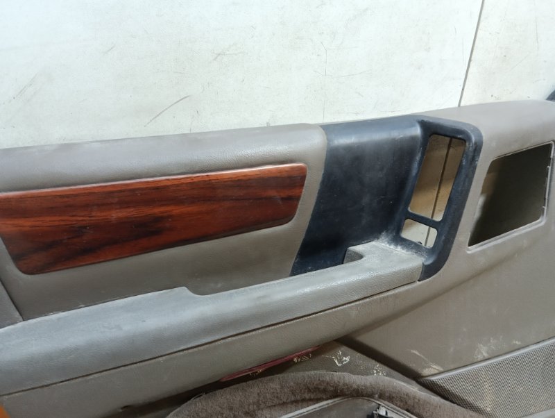 Обшивка двери