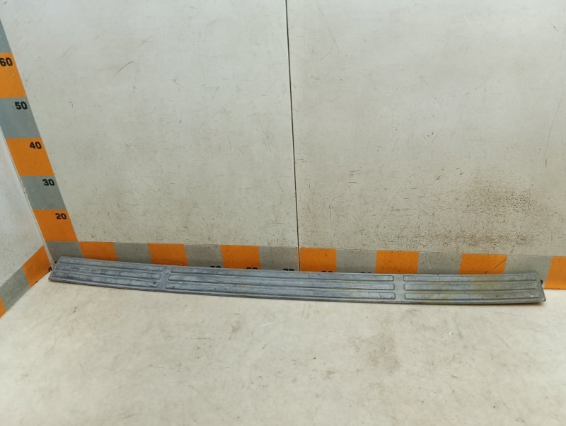 Накладка заднего бампера