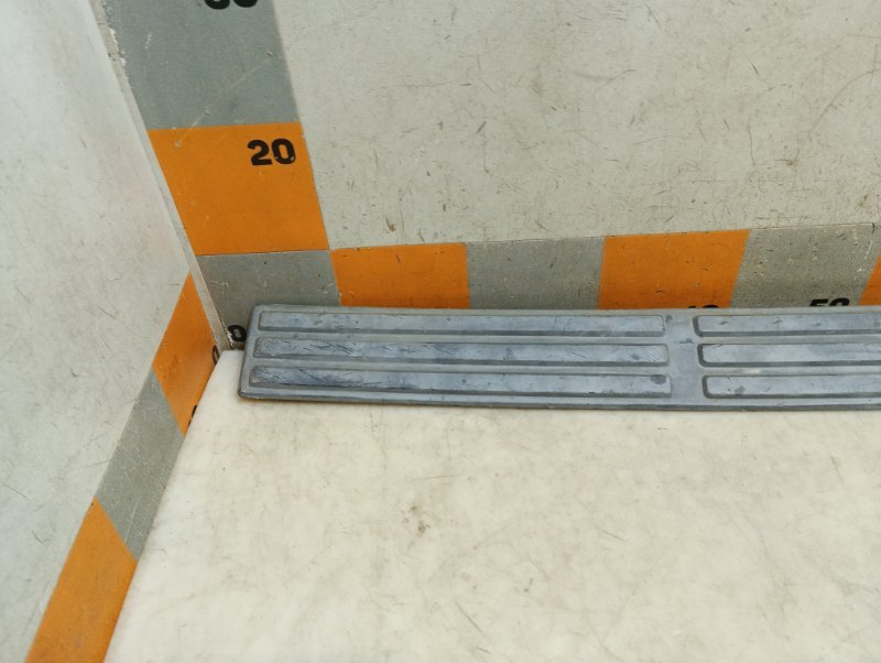 Накладка заднего бампера