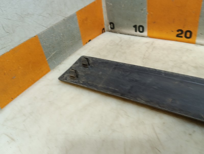 Накладка заднего бампера