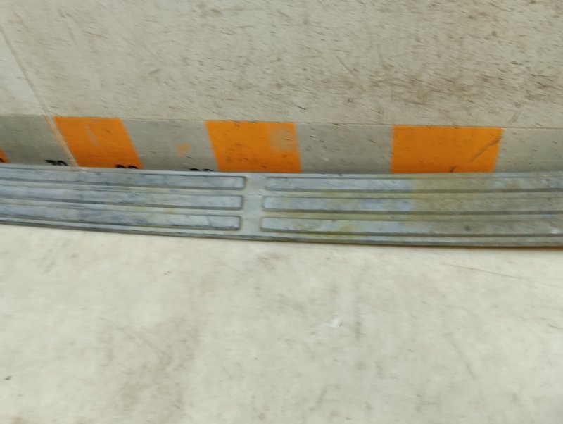 Накладка заднего бампера