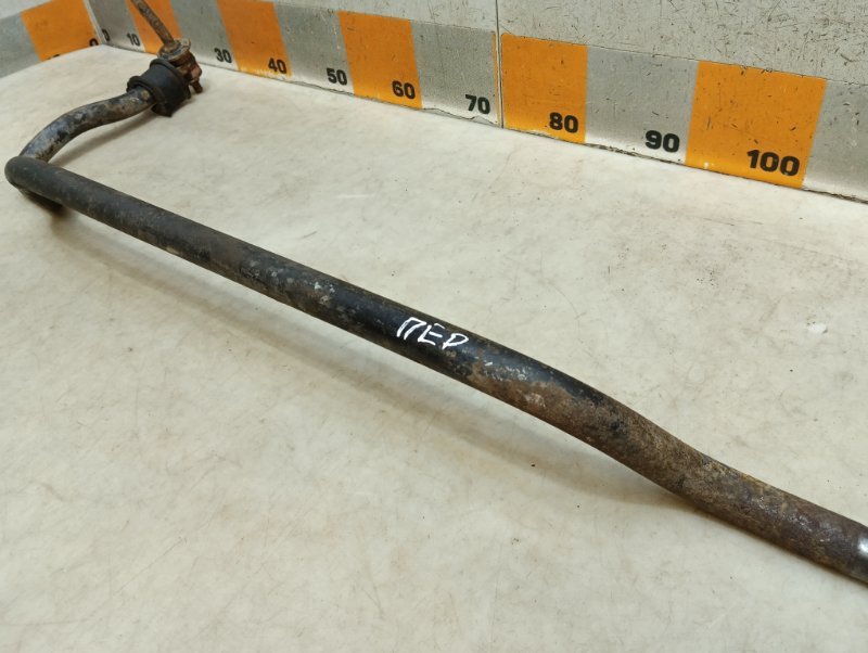 Стабилизатор передний