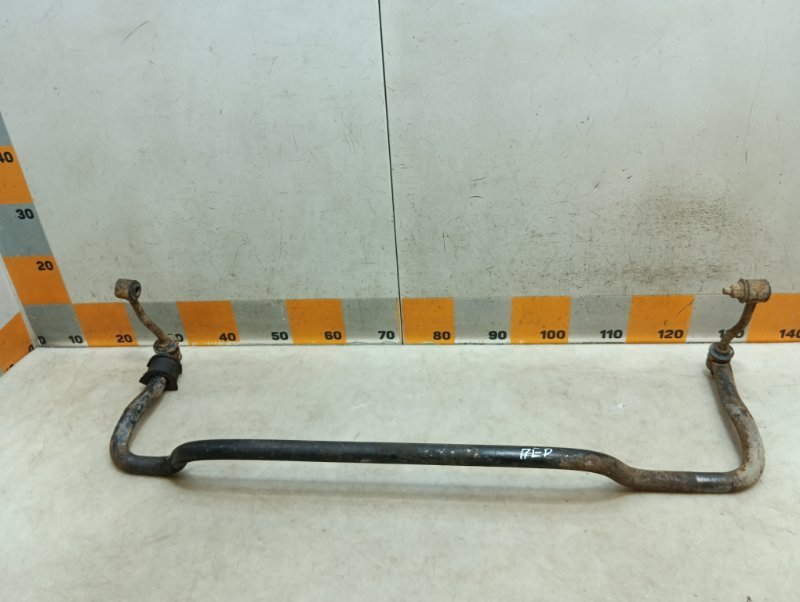 Стабилизатор передний