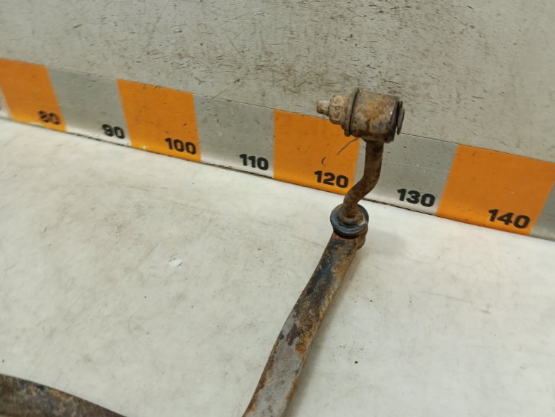 Стабилизатор передний