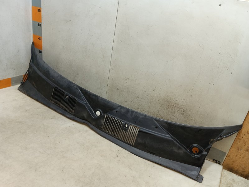 Решетка стеклоочистителей (Жабо)