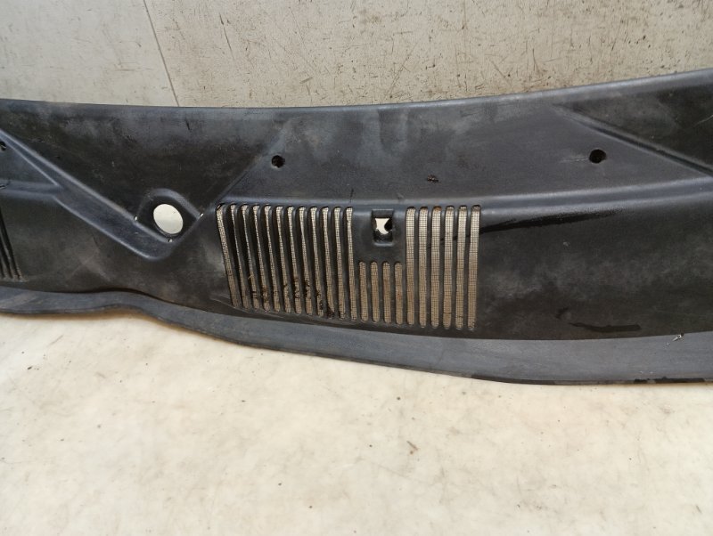 Решетка стеклоочистителей (Жабо)