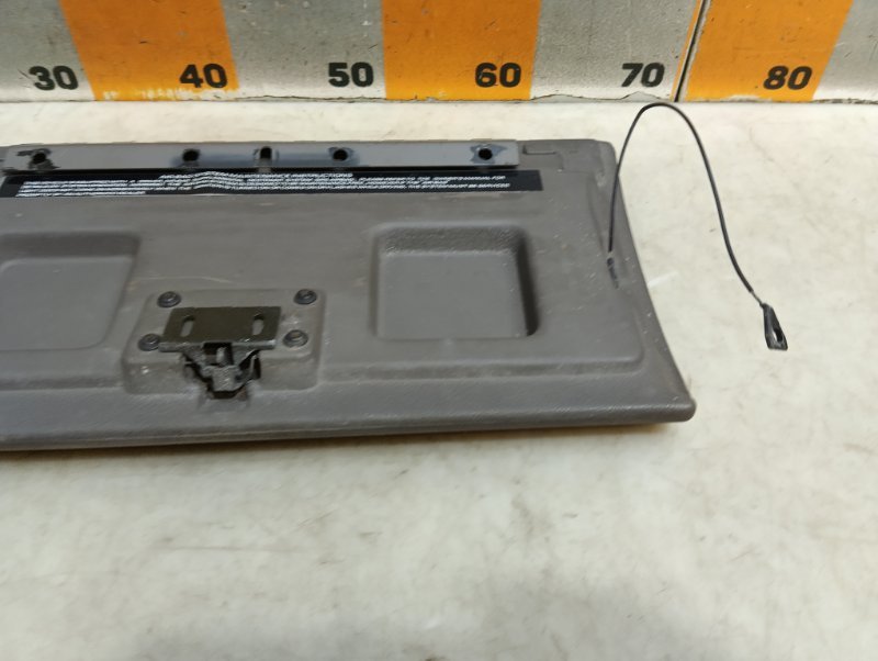 Крышка бардачка