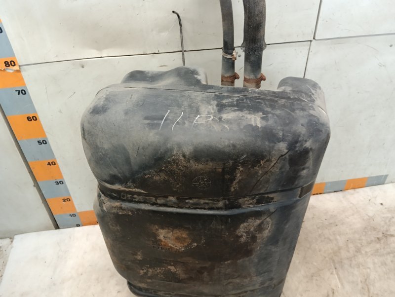 Бак топливный