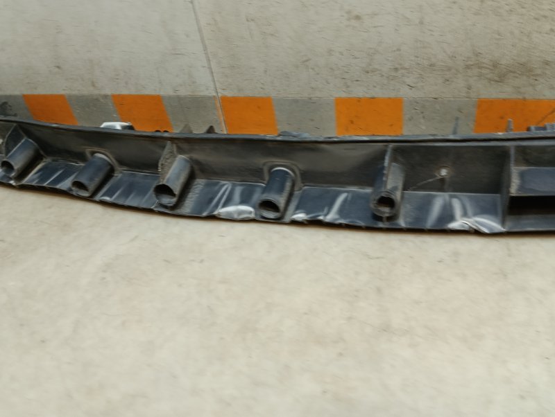 Усилитель заднего бампера