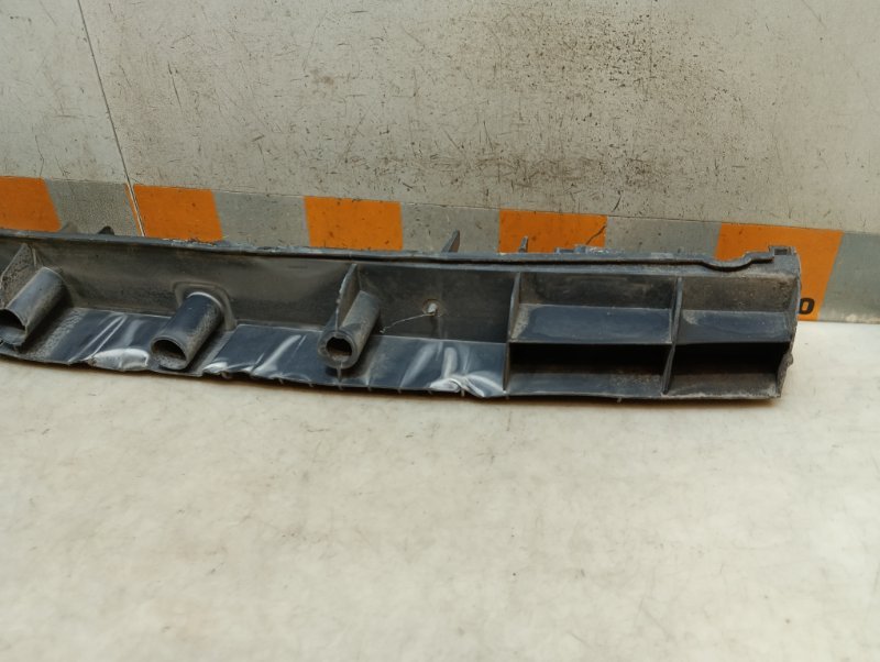 Усилитель заднего бампера