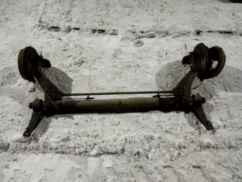 Балка задняя