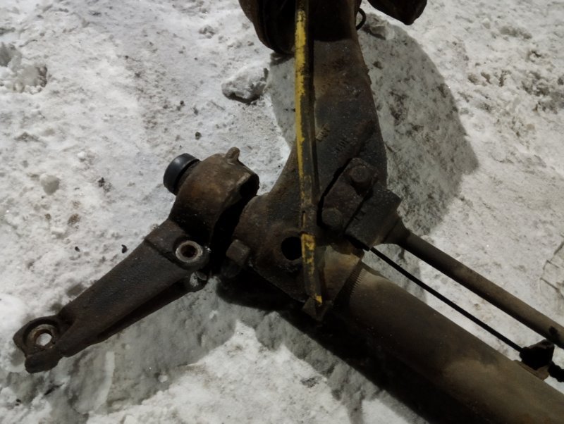 Балка задняя