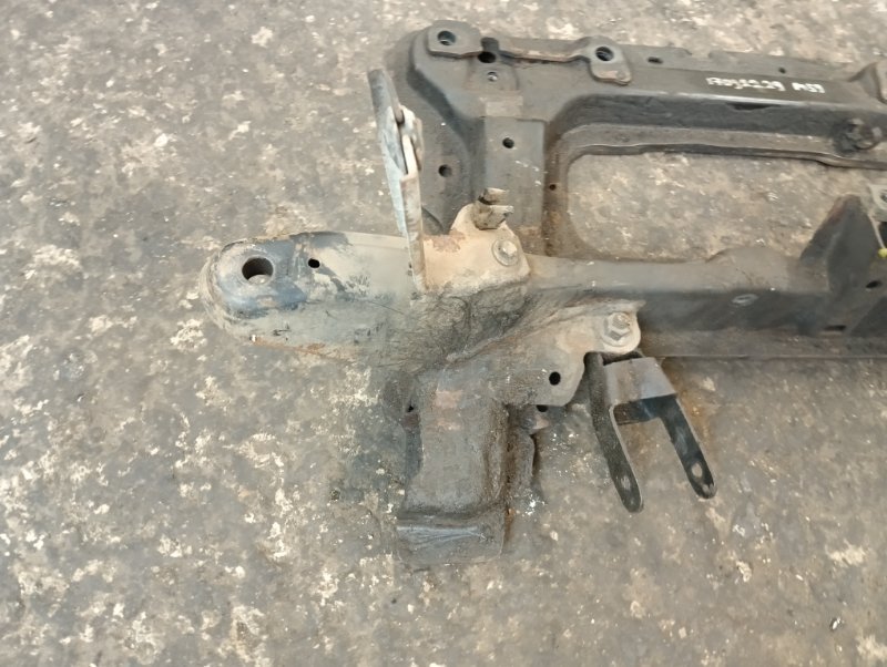 Балка подмоторная