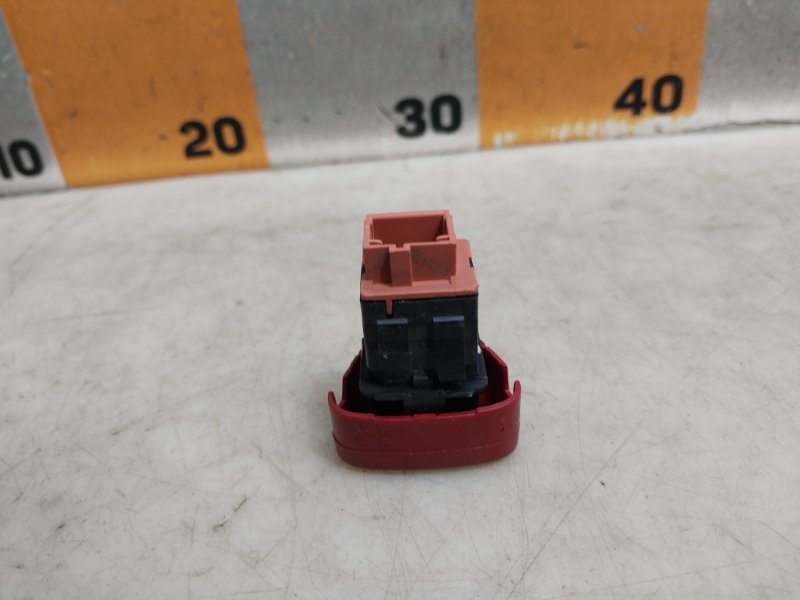 Кнопка аварийной остановки