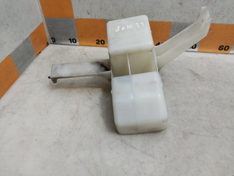 Кронштейн усилителя заднего бампера правый