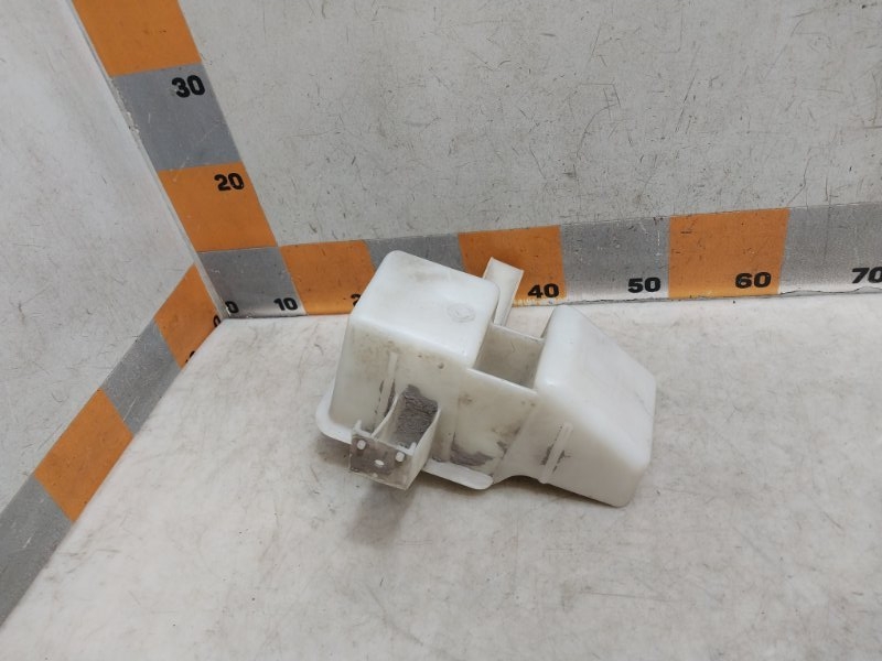 Кронштейн заднего бампера