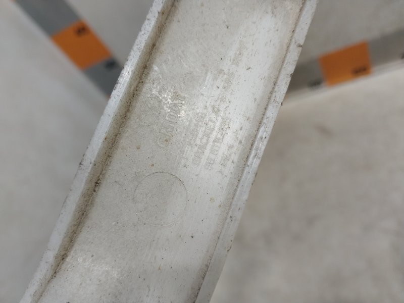 Кронштейн усилителя заднего бампера левый