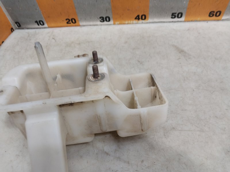 Кронштейн заднего бампера