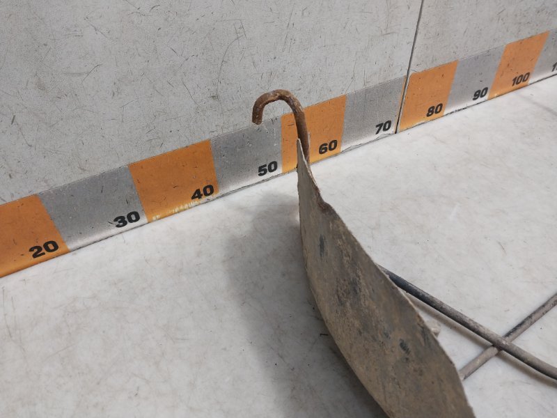 Кронштейн крепления запасного колеса