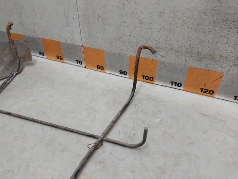 Кронштейн крепления запасного колеса