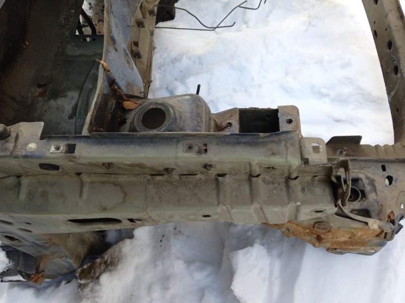 Лонжерон передний правый