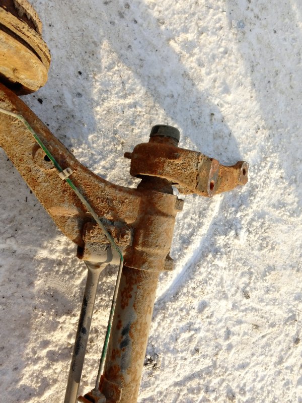 Балка задняя