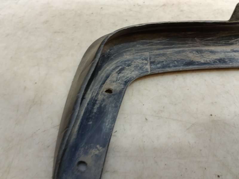 Брызговик задний правый