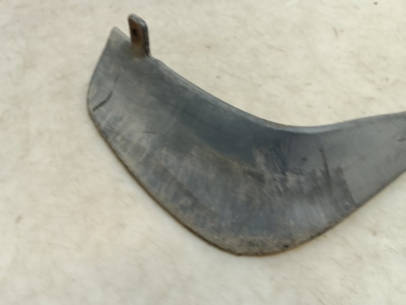 Брызговик задний правый