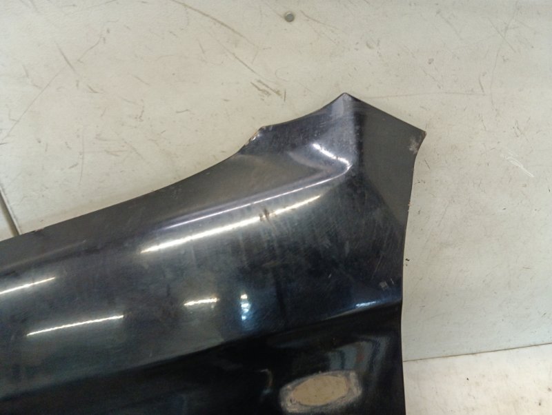 Крыло переднее левое