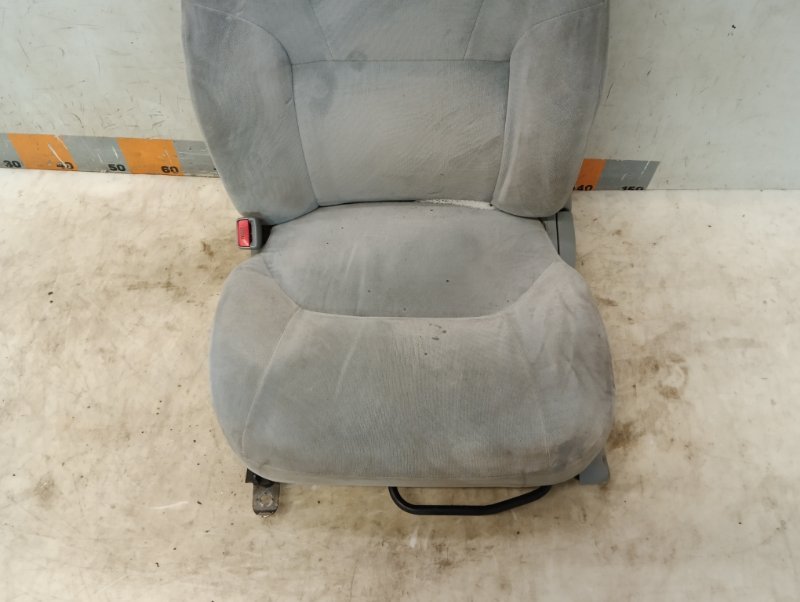 Сиденье переднее левое