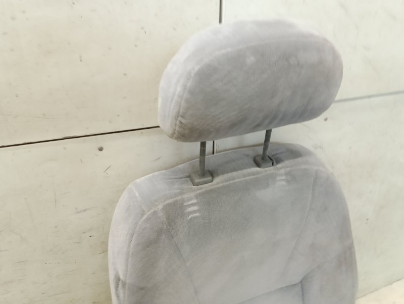 Сиденье переднее левое